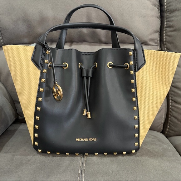 Michael Kors Handbags - Michael Kors Phoebe Large Satchel